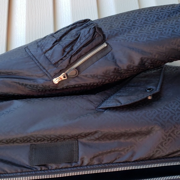 BURBERRY REVERSIBLE TB MONOGRAM ECONYL BOMBER JACKET - Picture 5 of 12